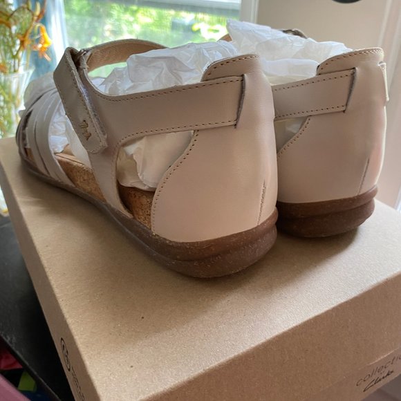 Clarks Sandals W9 | Roseville Cove | White Leather - Picture 7 of 9